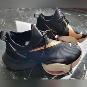 Nike air zoom SuperRep size 7.5